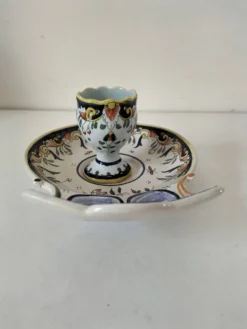 Service à œuf Géo Martel Desvres n°1687 – décor Lambrequin