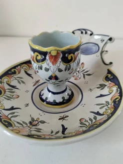 Service à œuf Géo Martel Desvres n°1687 – décor Lambrequin