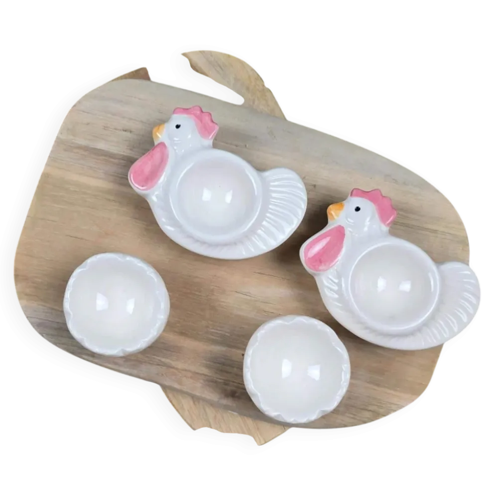 Service à œufs vintage pour 2 : Coquetiers poules & coquilles + bonnets en tissu