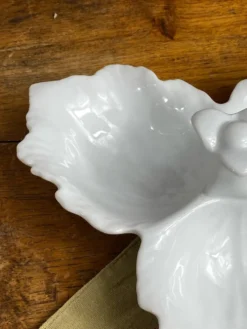 Serviteur compartimenté, forme feuillage, porcelaine, Bavaria