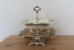 Serviteur vintage à deux étages style oriental – Métal argenté et cabochons bleu turquoise