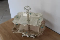 Serviteur vintage à deux étages style oriental – Métal argenté et cabochons bleu turquoise