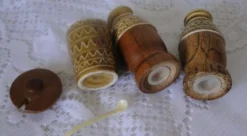 Set condiments sel poivre moutarde céramique et bois