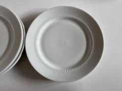 Set de 6 assiette plates perles néoclassiques porcelaine blanche Bareuther.