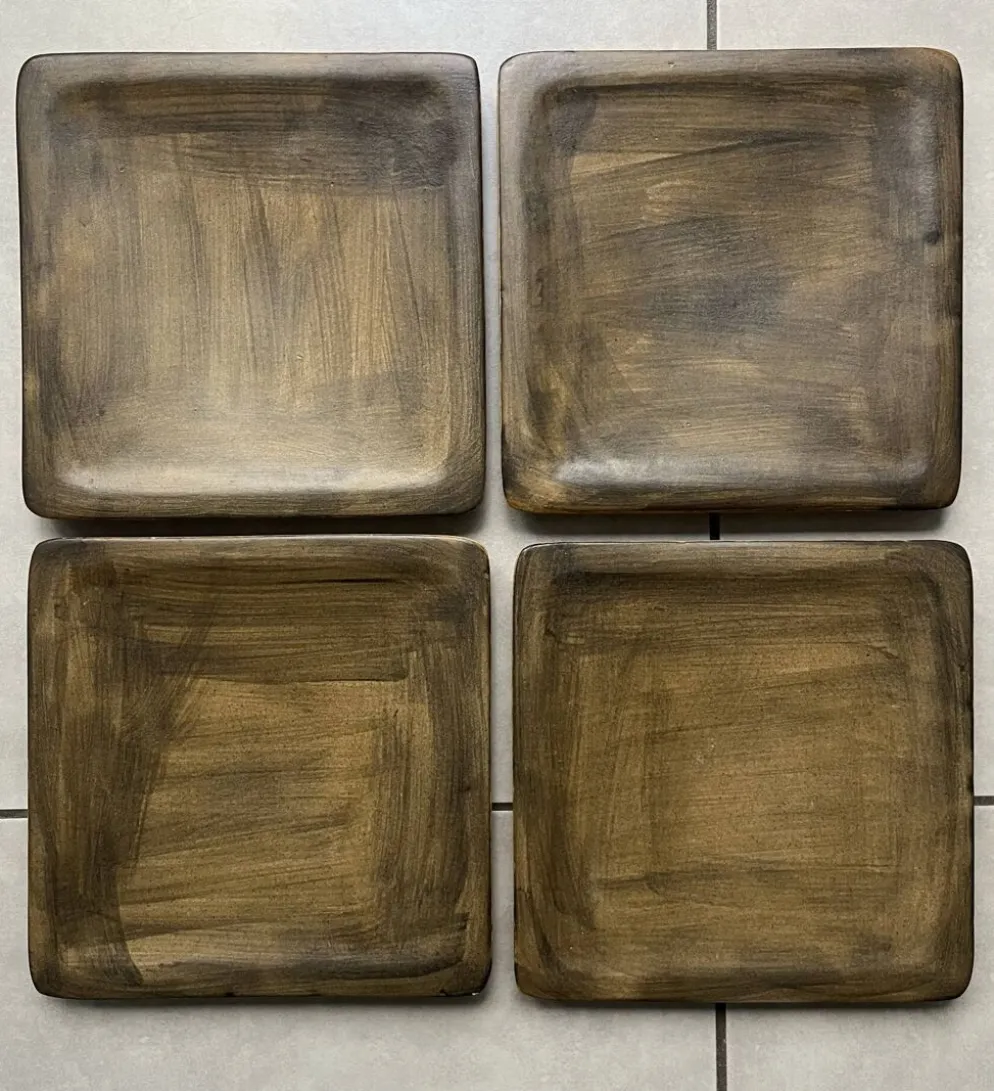 Set de 4 assiettes carrées « galerie de la Courtine »