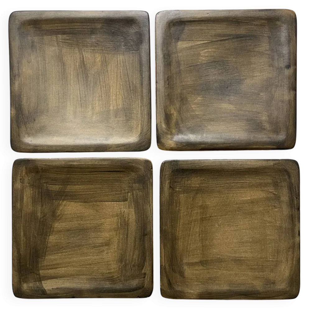 Set de 4 assiettes carrées « galerie de la Courtine »