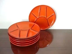 Set de 6 assiettes compartimentées en grès émaillé rouge