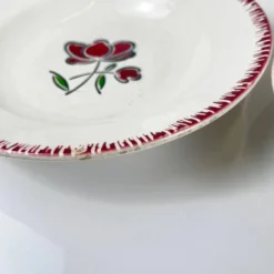 Set de 6 assiettes creuses en porcelaine, Badonviller, fleur rouge, 1950