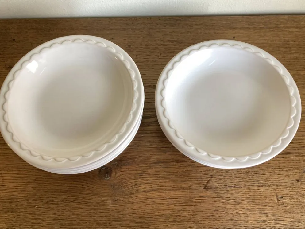 Set de 8 assiettes creuses Festons de Pierre Motton pour Gien 1970