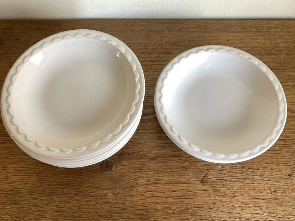 Set de 8 assiettes creuses Festons de Pierre Motton pour Gien 1970