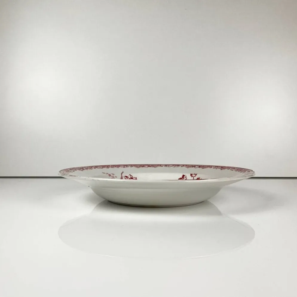 Set de 3 assiettes creuses "Fontange", Sarreguemines, rouge, XIXe