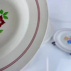 Set de 5 assiettes creuses "La ruche", Moulins des loups, XXe
