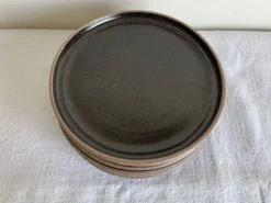 Set de 8 assiettes de potier à dessert en grès noir 1970