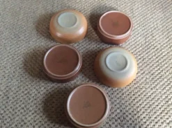 Set de 5 assiettes en grès