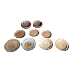 Set de 9 assiettes en grès