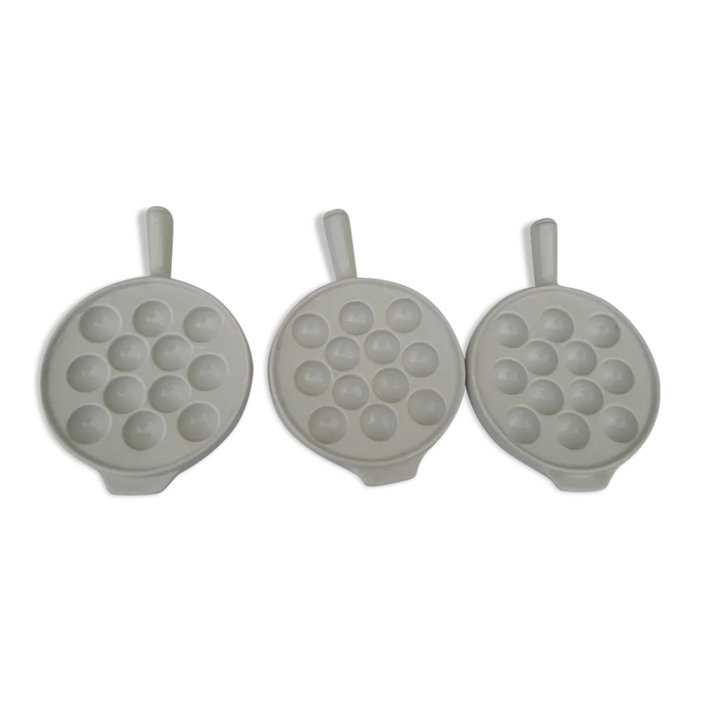 Set de 3 assiettes à escargots en porcelaine Pillivuytr