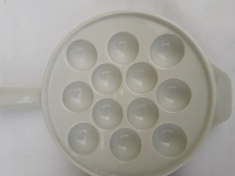 Set de 3 assiettes à escargots en porcelaine Pillivuytr