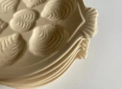 Set de 6 assiettes poisson à huitres en faience ivoire 1960