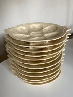 Set de 6 assiettes poisson à huitres en faience ivoire 1960