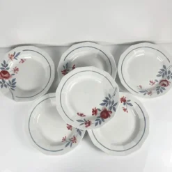 Set de 6 assiettes semi creuses Abeille d'or, St Amand, XXe
