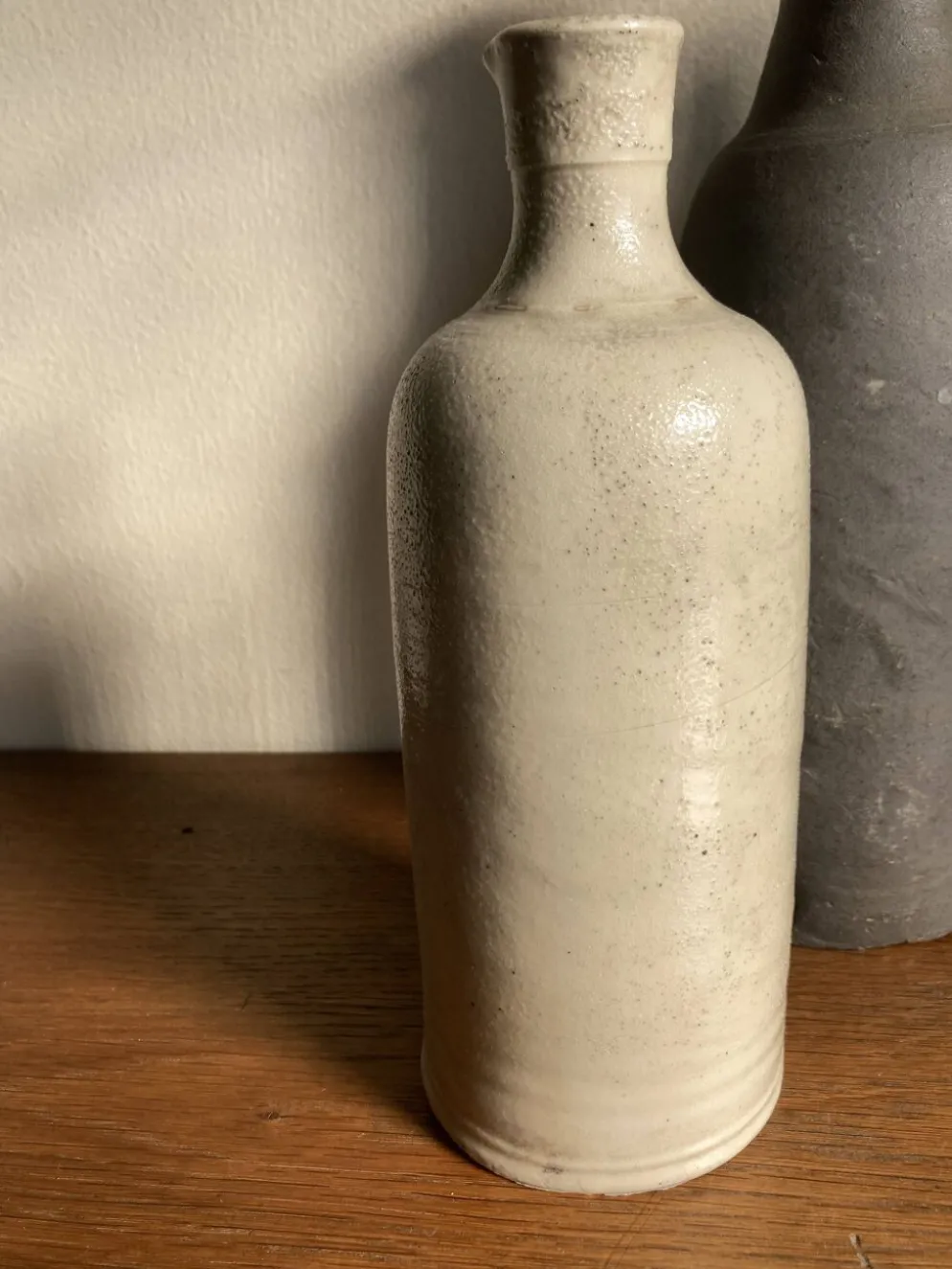 Set de 6 bouteilles de grès et terre cuite 1900-1930