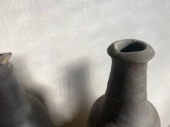Set de 6 bouteilles de grès et terre cuite 1900-1930