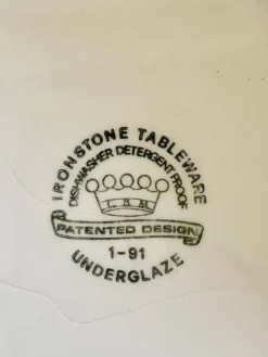 Set de cinq assiettes creuses anglaises, en céramique ironstone, scène romantique