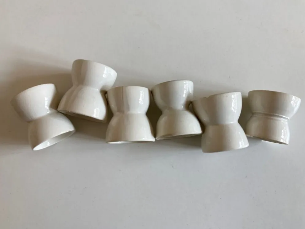 Set de 6 coquetiers en faïence fine terre de fer fin 19e