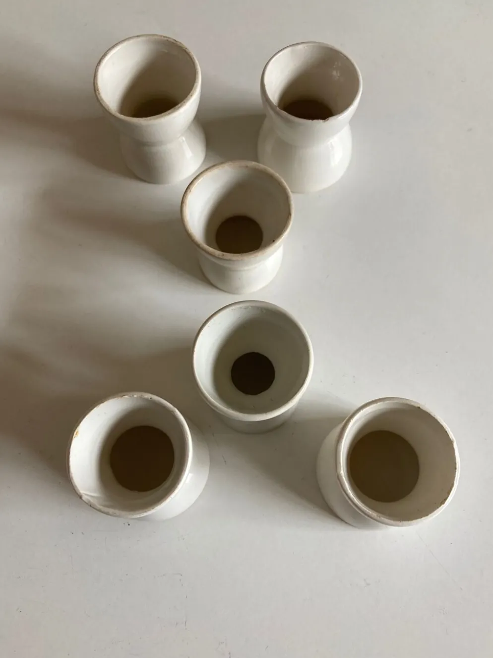 Set de 6 coquetiers en faïence fine terre de fer fin 19e