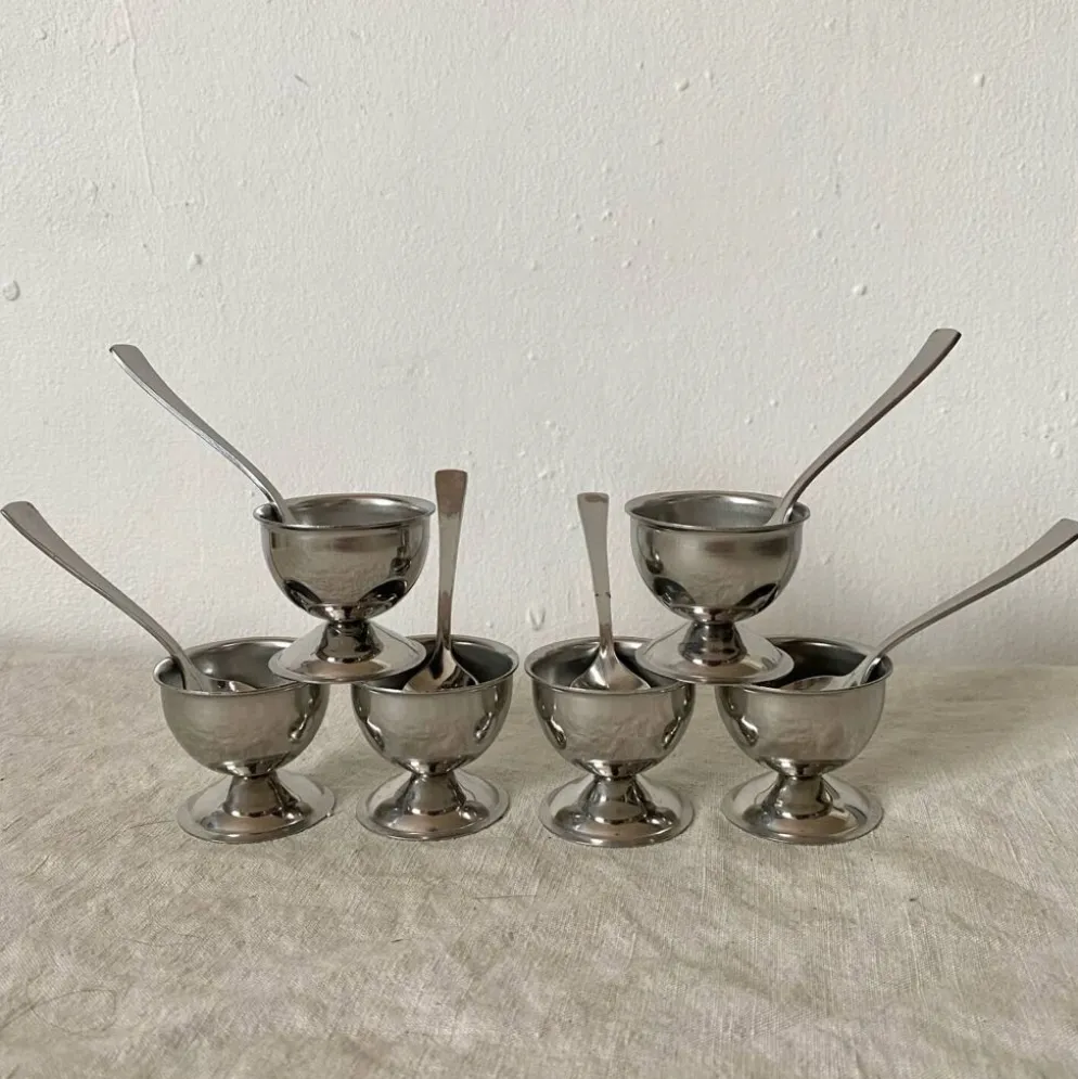 Set de coquetiers en inox par Guy Degrenne