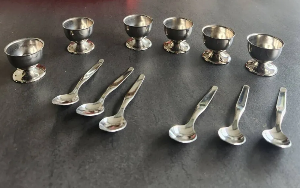 Set de 6 coquetiers et cuillères Guy Degrenne