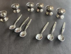 Set de 6 coquetiers et cuillères Guy Degrenne