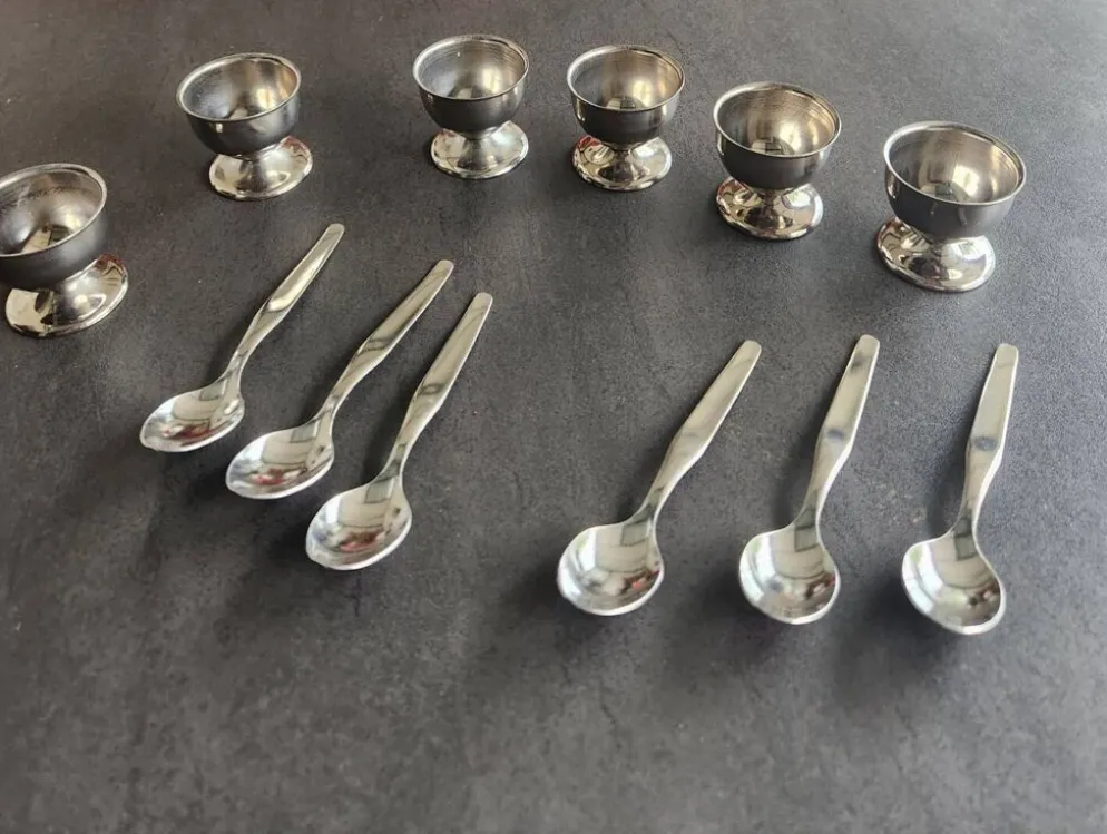 Set de 6 coquetiers et cuillères Guy Degrenne