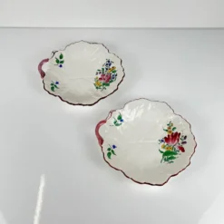 Set de 2 coupelles en forme de feuille, modèle Réverbère par KG Lunéville, motif tulipe et rose