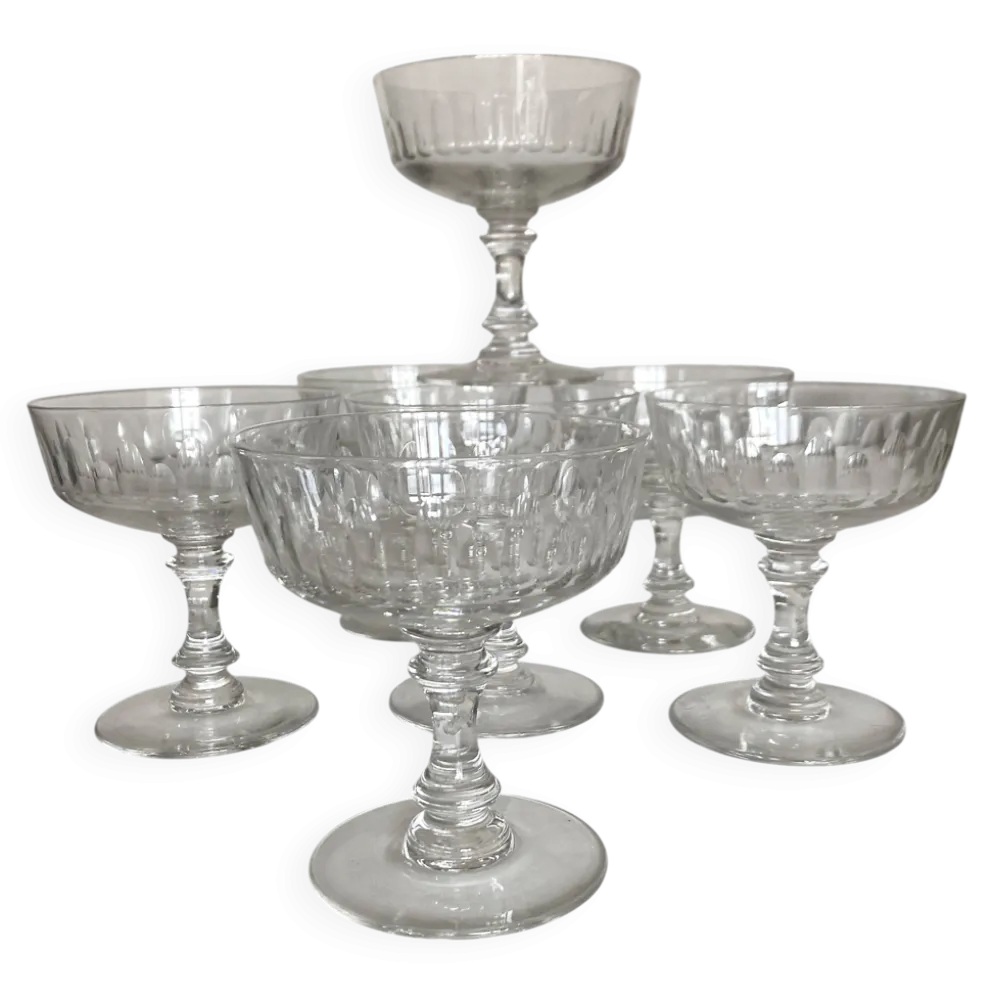 set de 7 coupes à champagne a cotes plates 19e en cristal sonnant