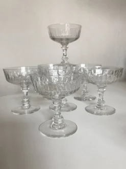 set de 7 coupes à champagne a cotes plates 19e en cristal sonnant