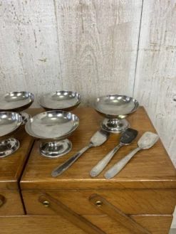 Set de 6 coupes à glace et petites cuillières