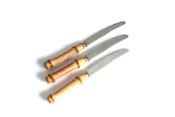 Set de 3 couteaux tartines avec manches bambou, années 60