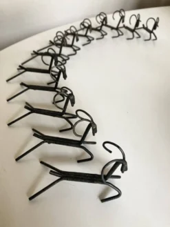 Set de 12 porte couteaux en fer brut 1970