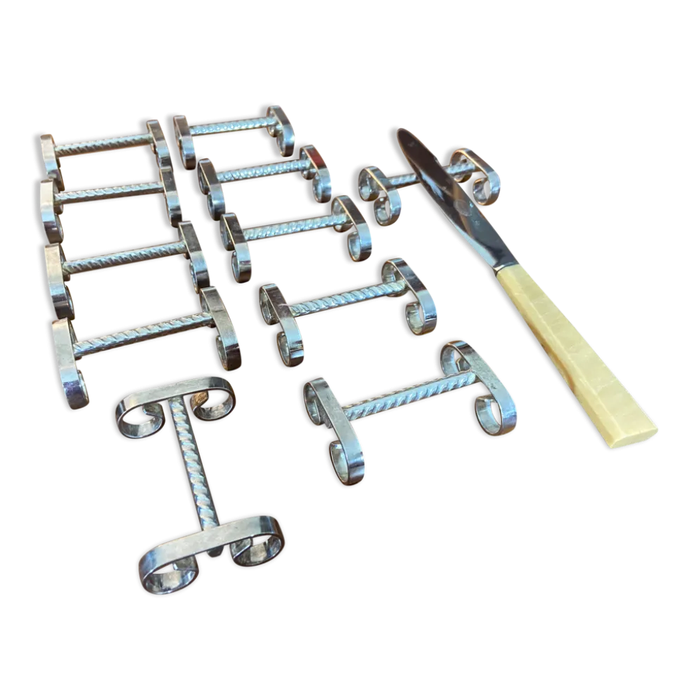 Set de 11 porte couteaux en métal argenté 1960