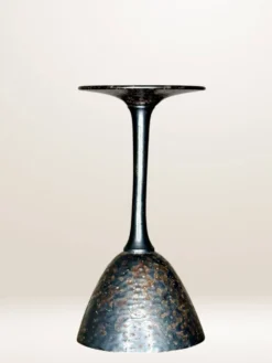 Set de six verres à pied en métal martelé