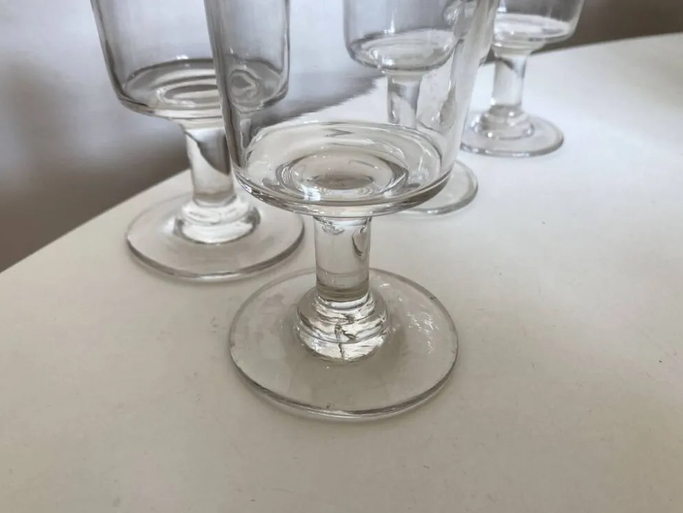 Set de 4 verres rouleau 19e en verre irrégulier
