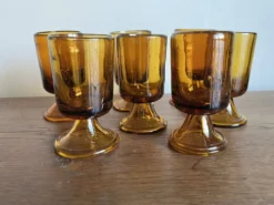 set de 7 verres rouleau pied tulipe Ibiza 1970 en gros verre irrégulier