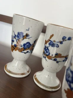 Set 5 mazagrans grés « fleurs de cerisier » bleues