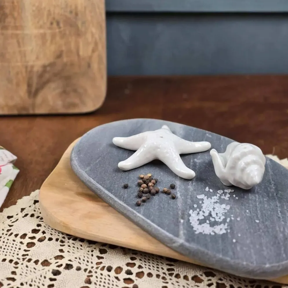Set salière poivrière coquillage et étoile de mer en céramique blanche