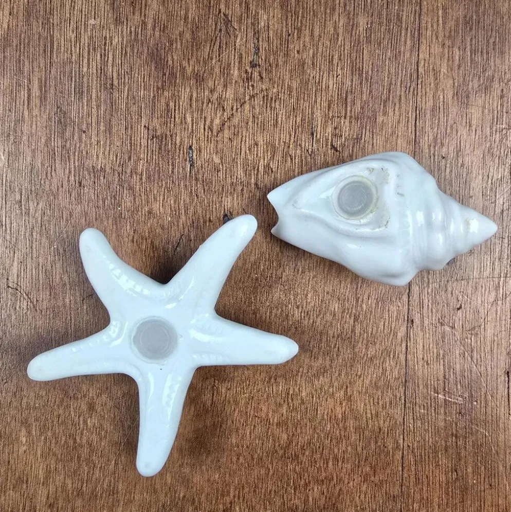 Set salière poivrière coquillage et étoile de mer en céramique blanche