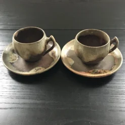Set 2 tasses grès brun flammé