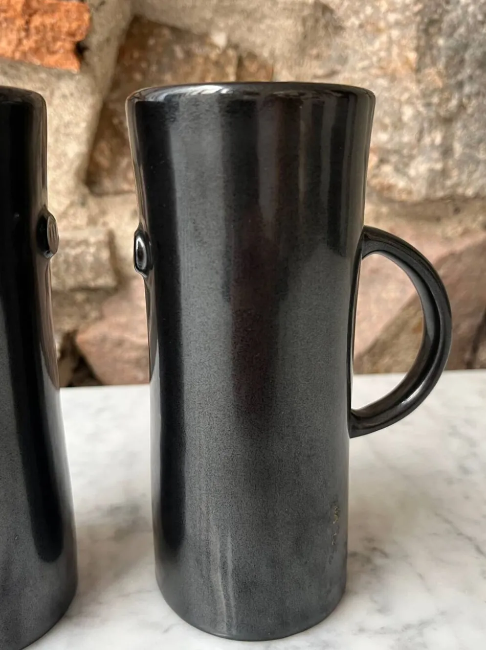 Set 2 tasses / mugs hauts émail anthracite foncé