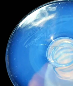 Sevres verre à pied gobelet calice en opaline blanche signé “sèvres france”