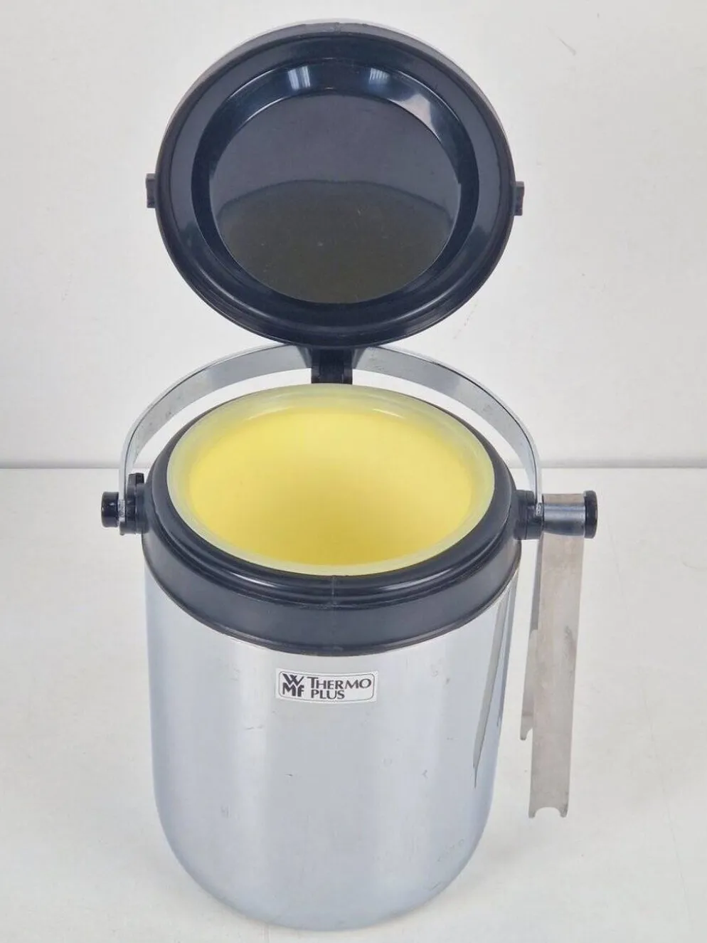 Shaker à cocktail et seau à glace de WMF, années 1970, ensemble de 2